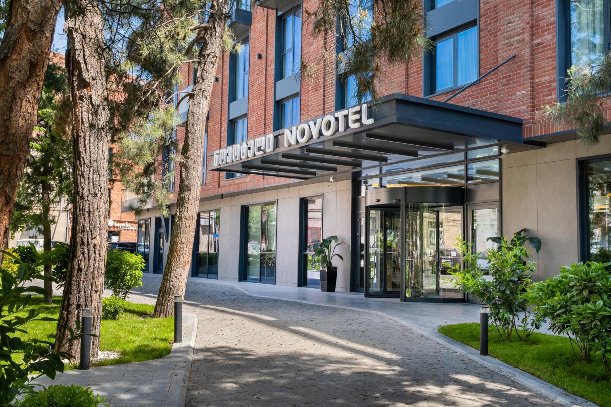 Novotel Tbilisi Center Exterior foto
